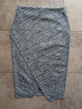 Gray Pencil Skirt With Tulip Cut